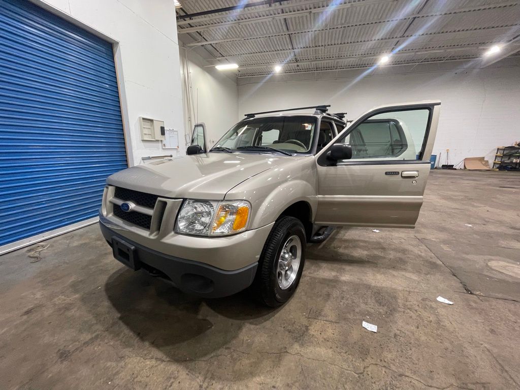 2004 Ford Explorer Sport Trac XLT - Photo 12