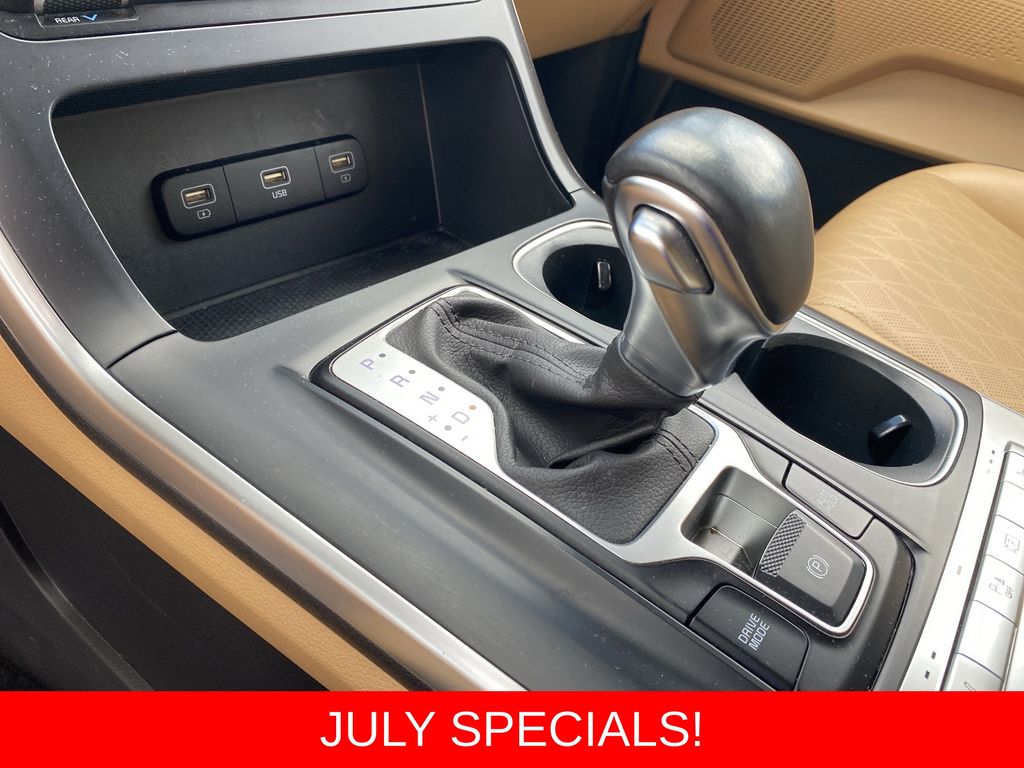 Used 2023 Kia Carnival Van