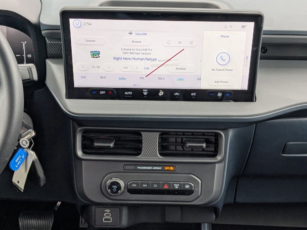 2025 Ford Maverick XL