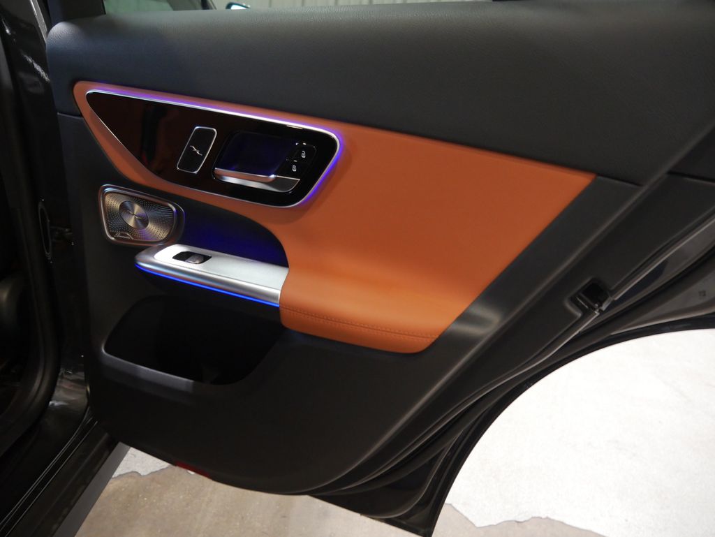 Thumbnail: 2026 Mercedes-Benz GLC - 20