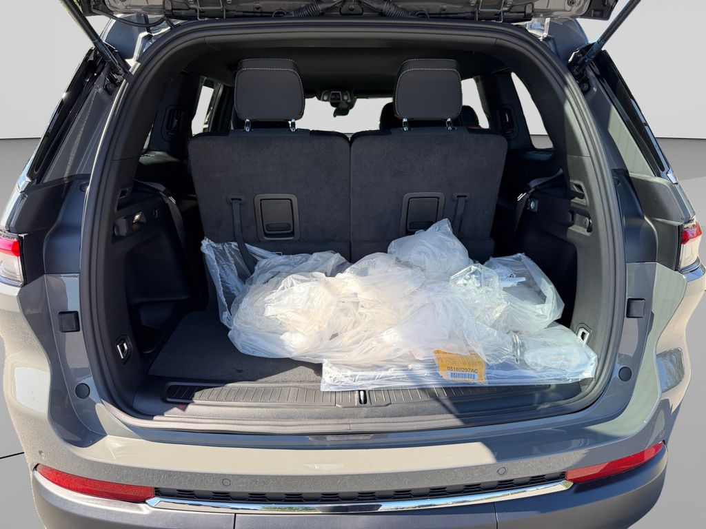 2027 Jeep Grand Cherokee L Laredo Gray at South Hills CDJR
