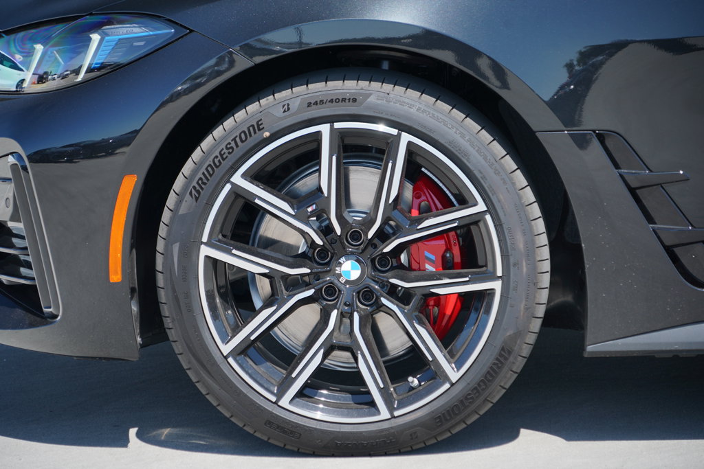 Thumbnail: 2026 BMW 4 Series - 6