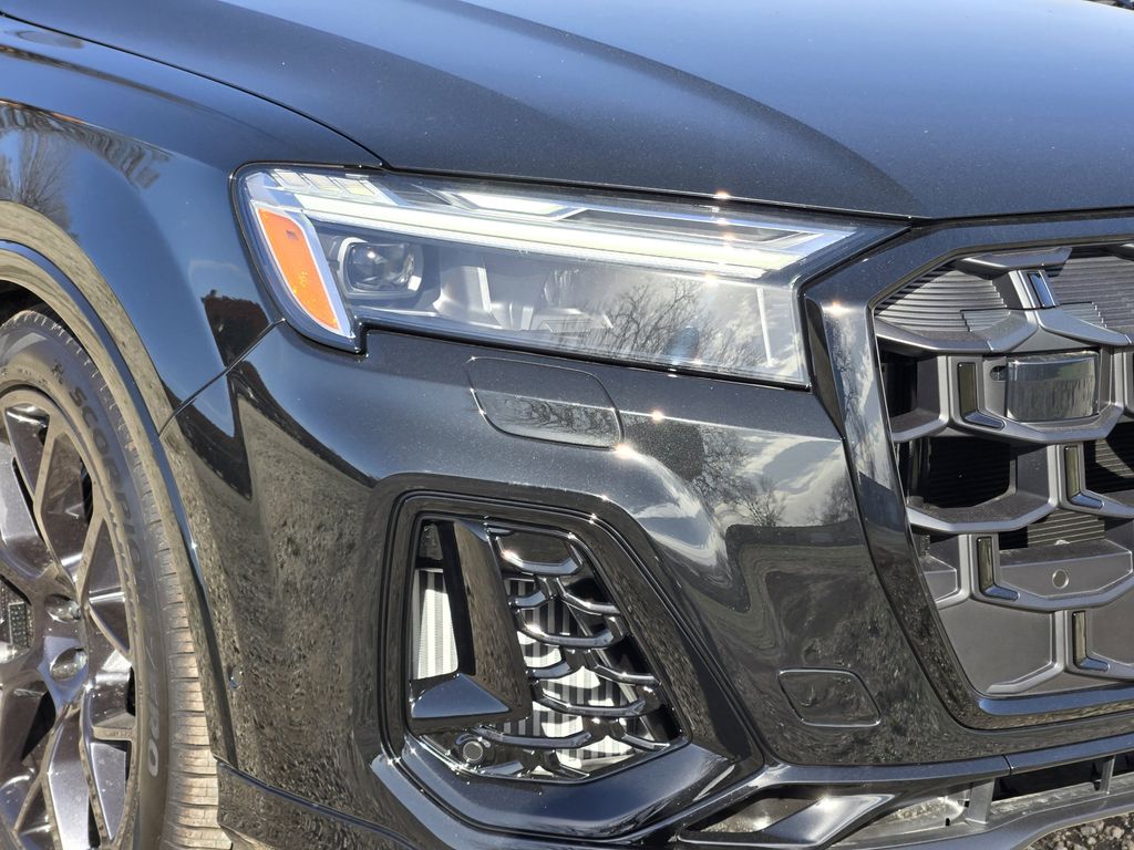 new 2026 Audi SQ7 car, priced at $103,115