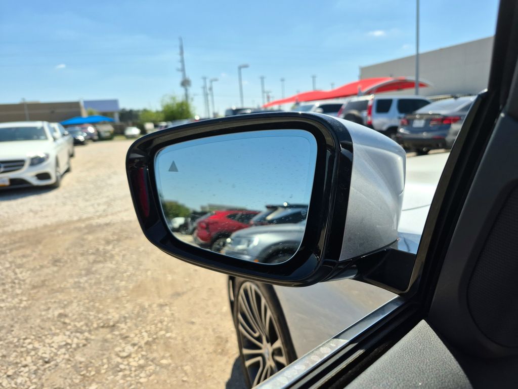 2019 BMW 5 Series 530i - 11