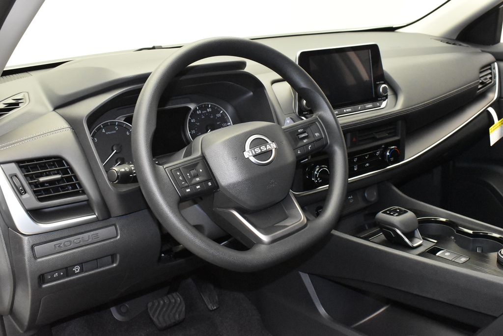 2025 Nissan Rogue S 14
