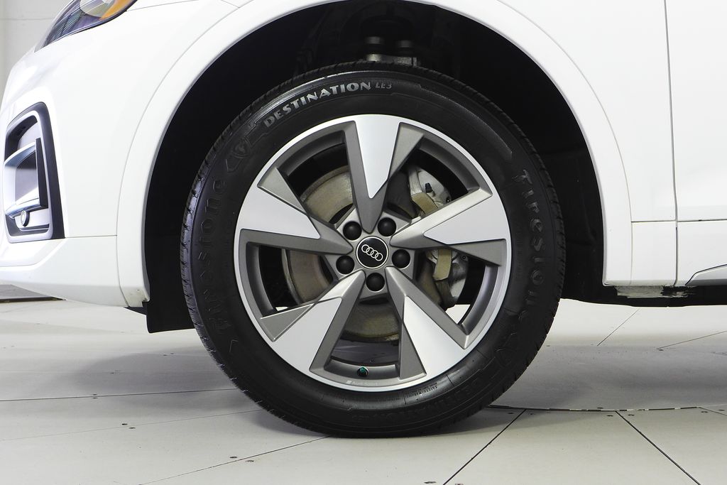 Thumbnail: 2023 Audi Q5 - 5