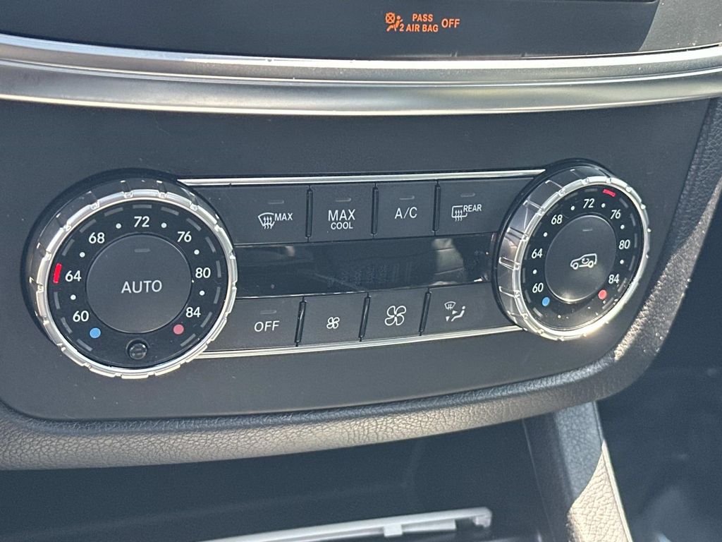 Thumbnail: 2014 Mercedes-Benz M-Class - 25
