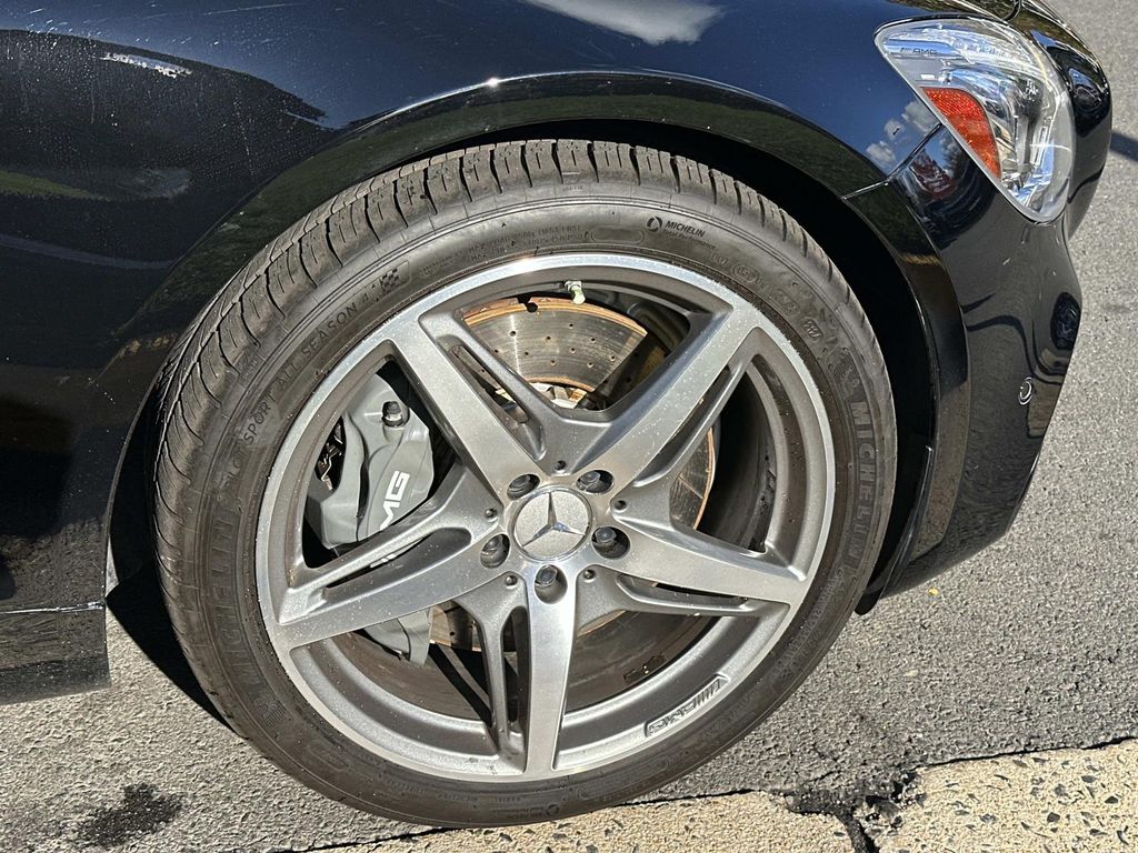 Thumbnail: 2017 Mercedes-Benz AMG GT - 17