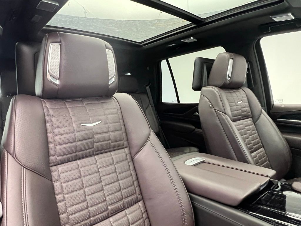 Thumbnail: 2023 Cadillac Escalade - 7