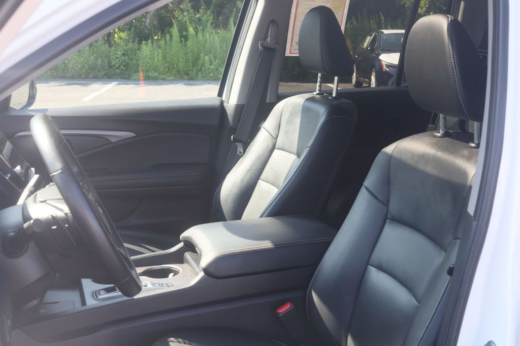Used 2025 Honda Ridgeline Truck