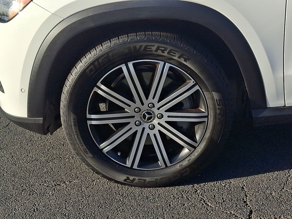 Thumbnail: 2025 Mercedes-Benz GLE - 8