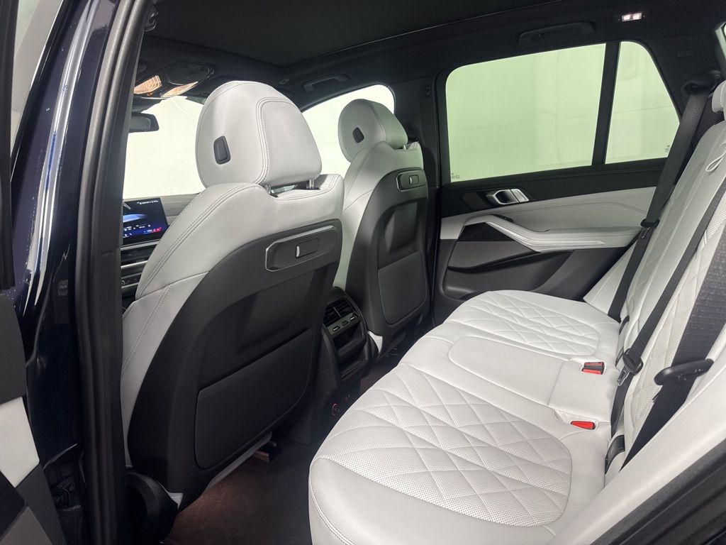 Thumbnail: 2025 BMW X5 - 24