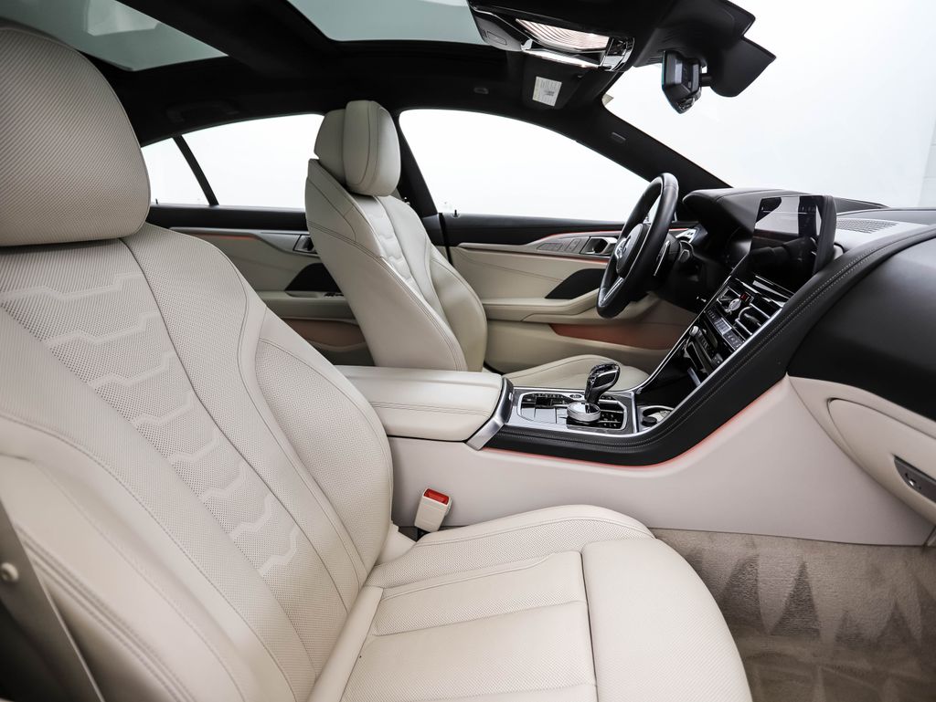 Thumbnail: 2023 BMW 8 Series - 31