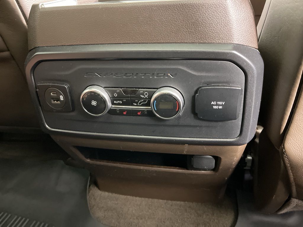 Thumbnail: 2022 Ford Expedition MAX - 10