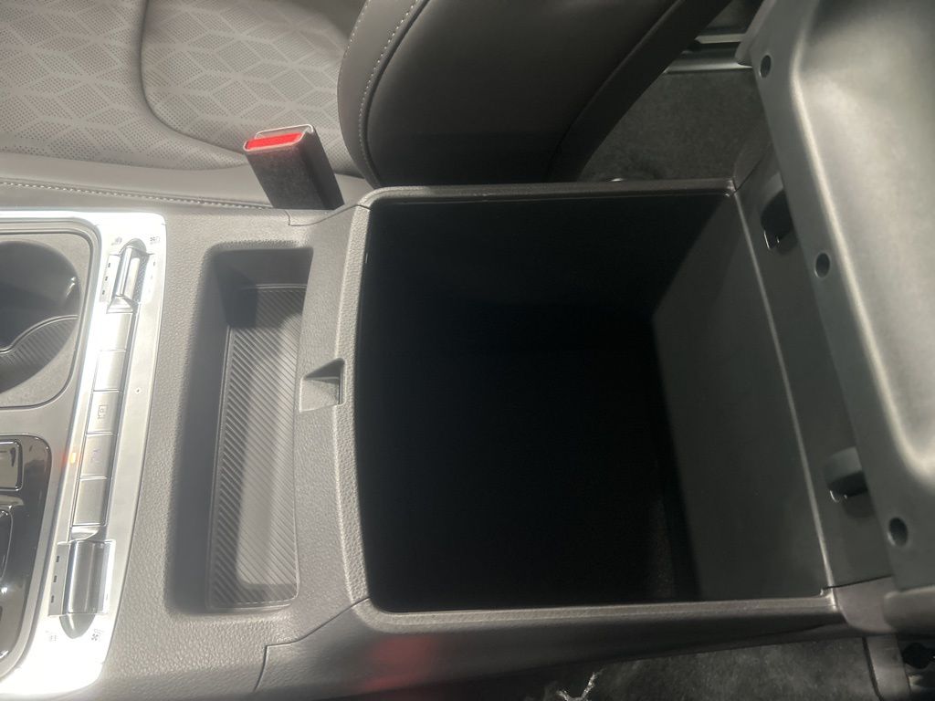 new 2026 Kia Carnival car, priced at $47,685