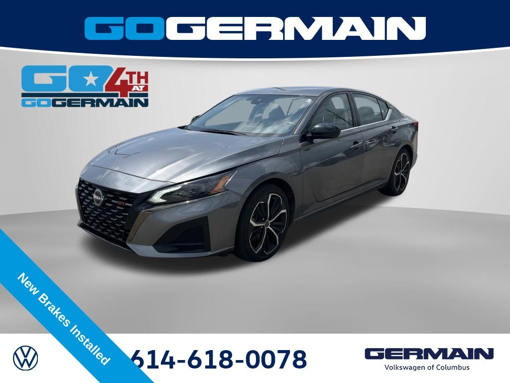 Gray (Gun Metallic) 2024 Nissan Altima Sedan Front-Wheel Drive Continuously Variable Transmission