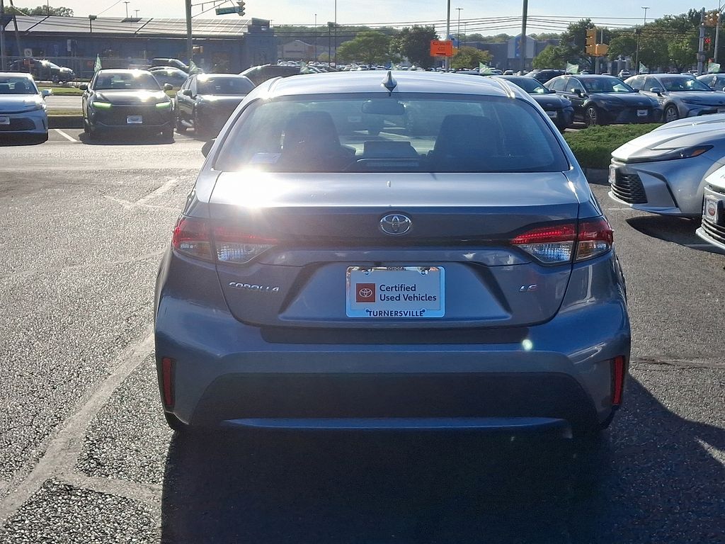 Thumbnail: 2022 Toyota Corolla - 5