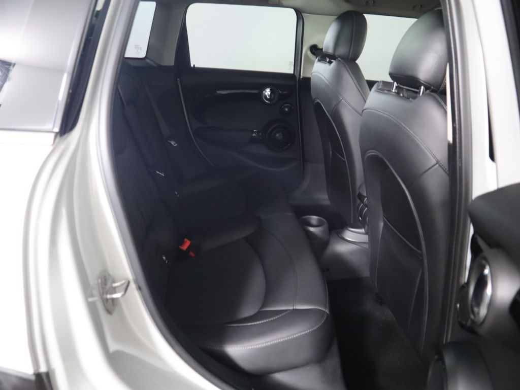 Thumbnail: 2019 MINI Cooper - 22