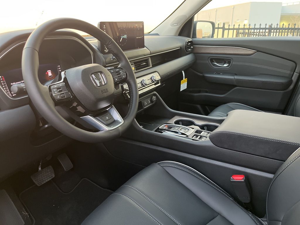 Thumbnail: 2026 Honda Pilot - 11