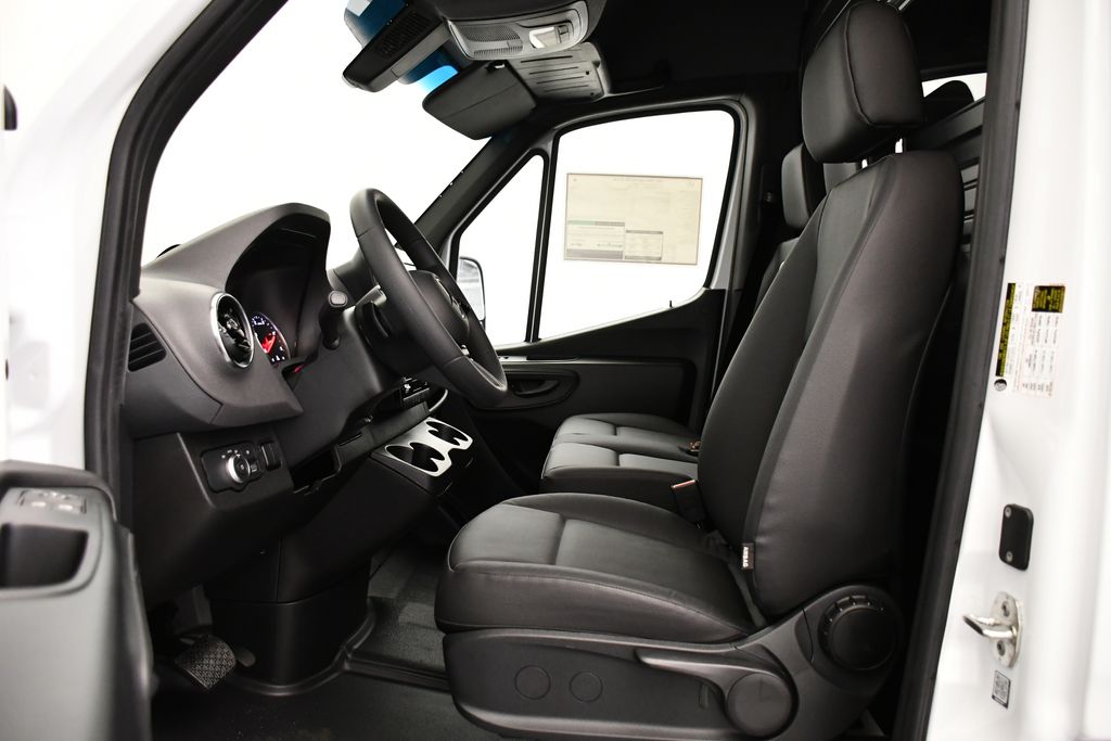 Thumbnail: 2026 Mercedes-Benz Sprinter - 23