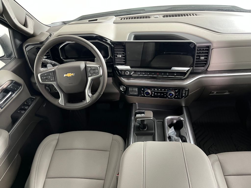 Thumbnail: 2026 Chevrolet Silverado 1500 - 14