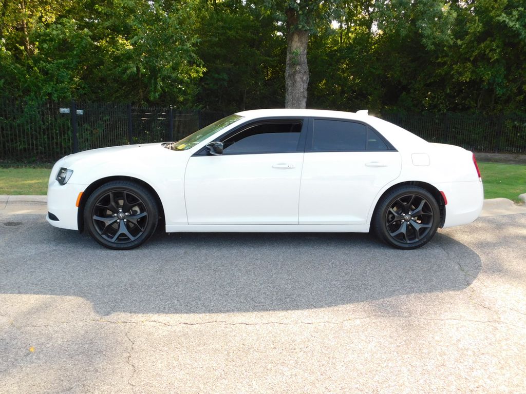 Thumbnail: 2021 Chrysler 300 - 2