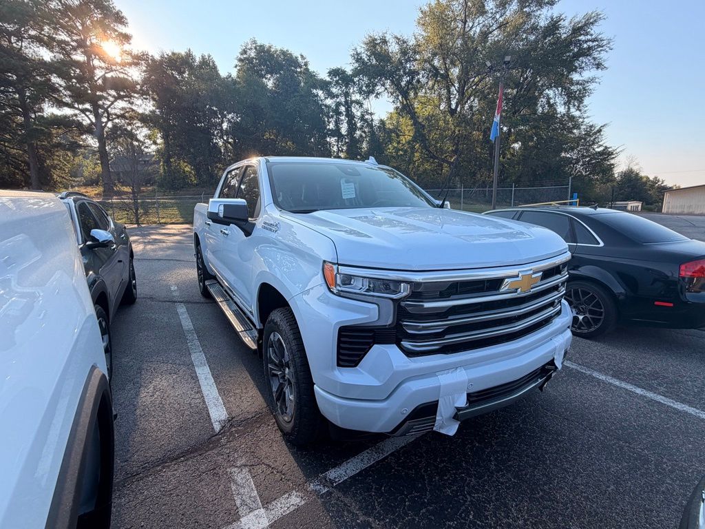 Polar White Tricoat 2026 Chevrolet Silverado 1500 Pickup Truck Four-Wheel Drive Automatic