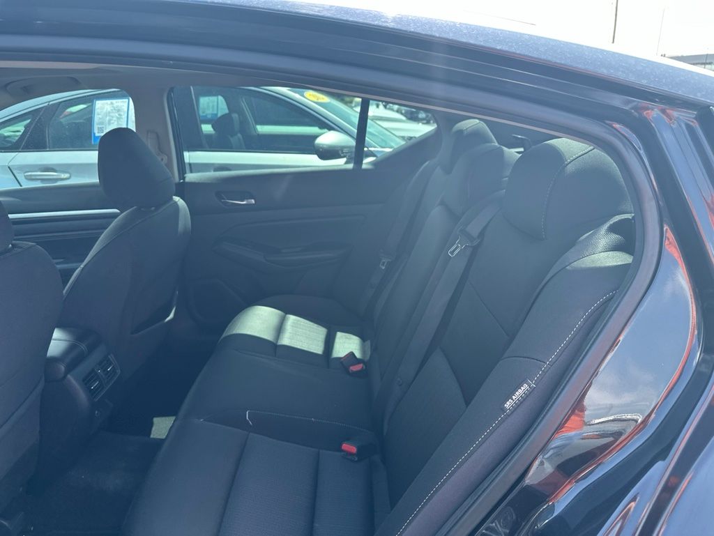 Thumbnail: 2019 Nissan Altima - 7