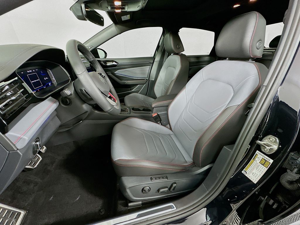 Thumbnail: 2025 Volkswagen Jetta - 20