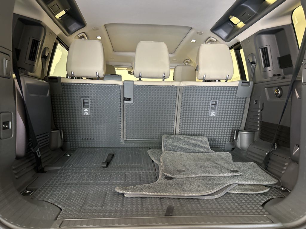 Thumbnail: 2021 Land Rover Defender - 27