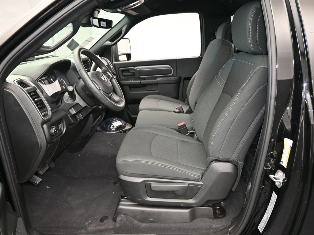 New 2026 Diamond Black Crystal Pearlcoat Ram Tradesman image 11