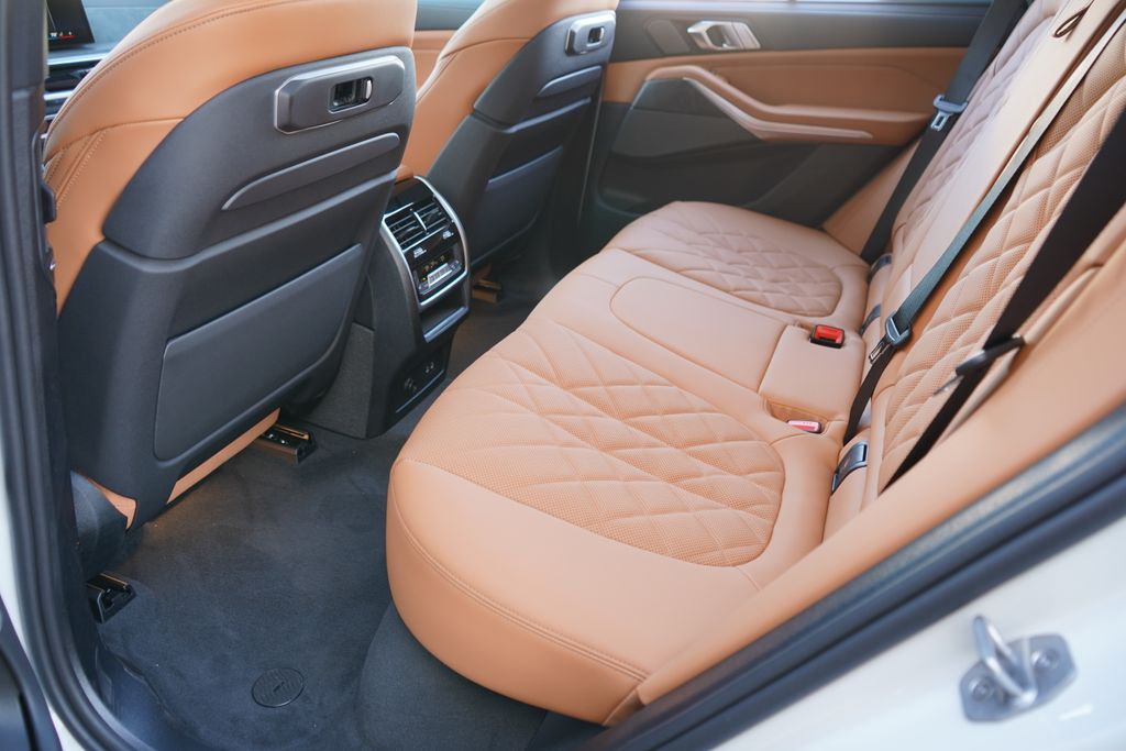 Thumbnail: 2026 BMW X5 - 19