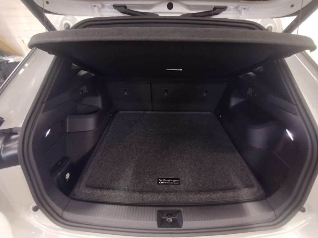 2026 Volkswagen Tiguan 2.0T SEL R-Line Turbo