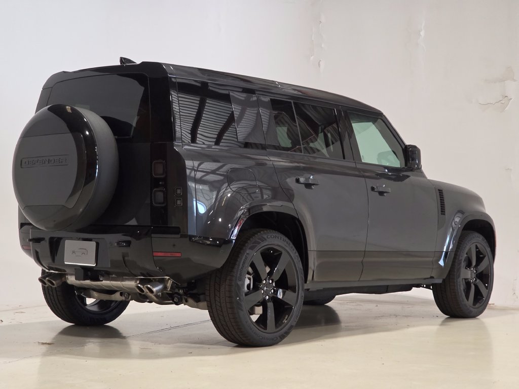 New 2026 Gray Land Rover X-Dynamic SE image 5