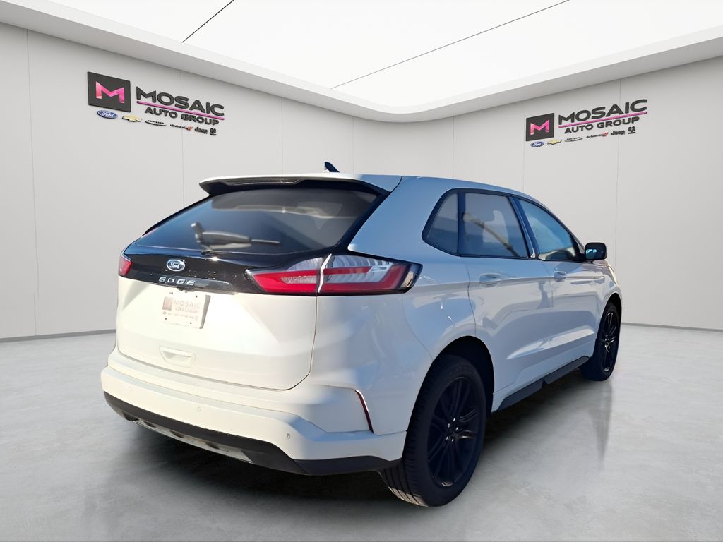 2022 Ford Edge