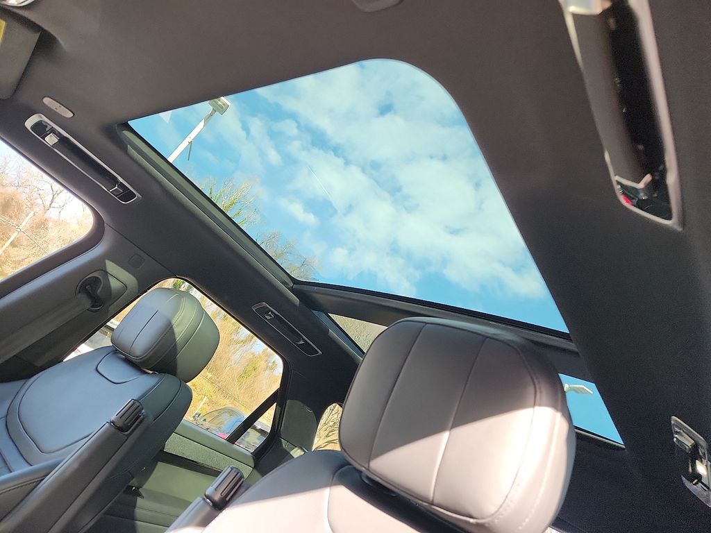 Thumbnail: 2024 Land Rover Range Rover Sport - 14