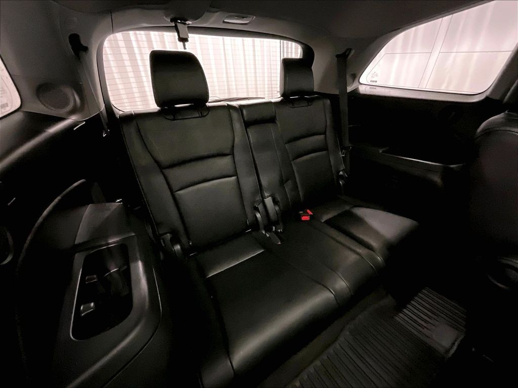 2016 Honda Pilot — photo 17