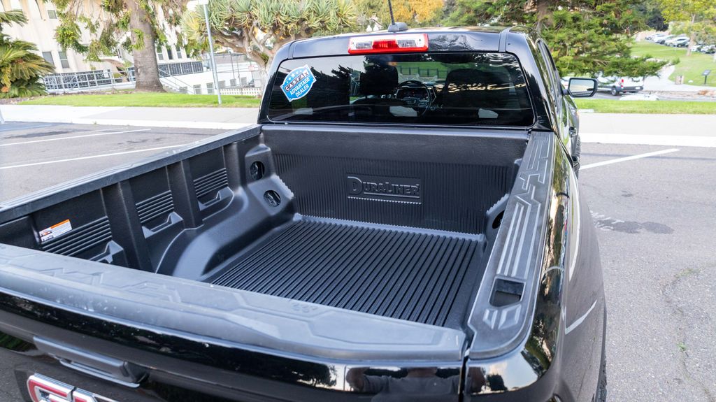 Used 2024 GMC Canyon Elevation 4D Crew Cab