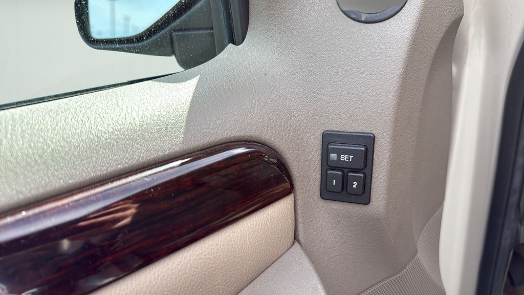 2005 Ford Explorer