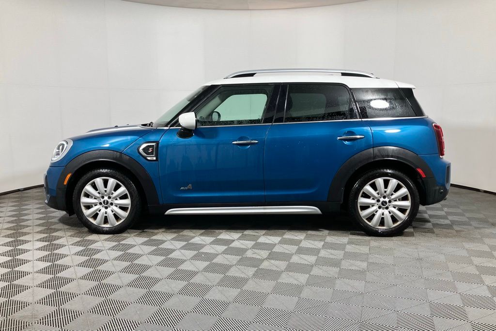 2022 MINI Cooper Countryman Signature 2