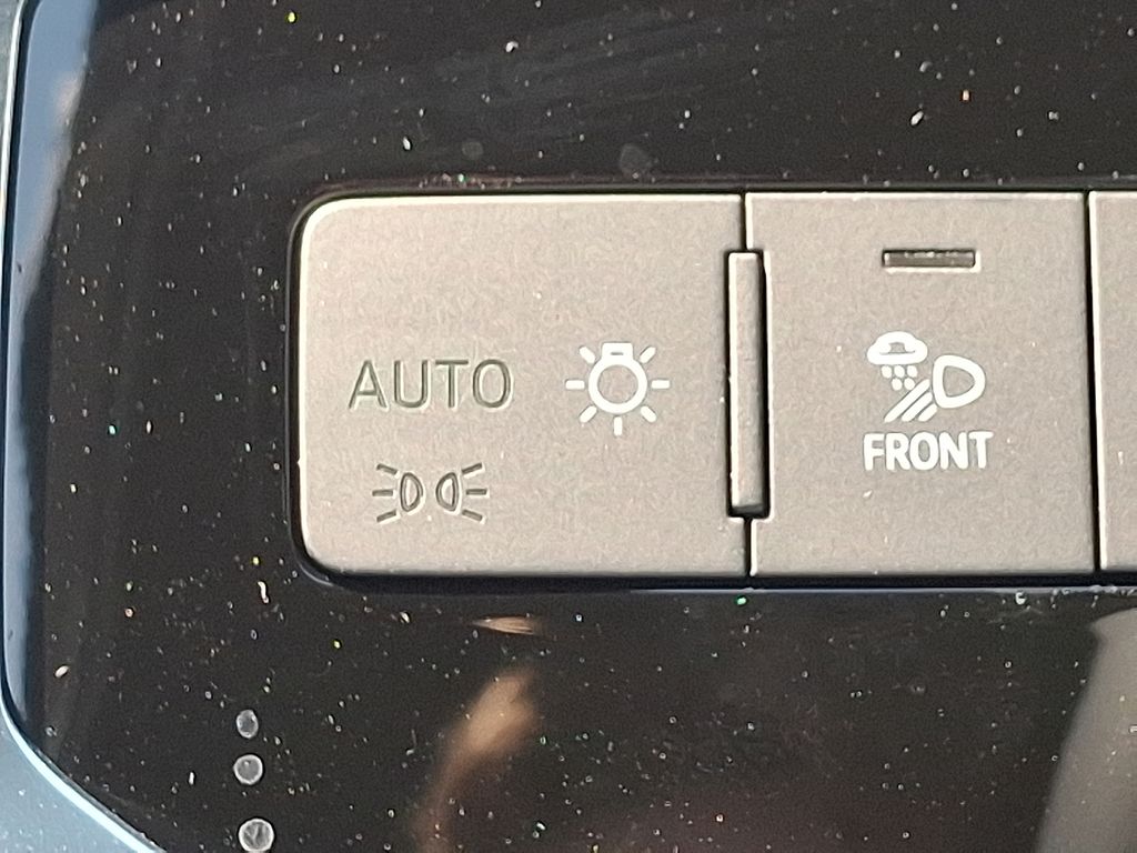 Thumbnail: 2025 Audi Q3 - 18