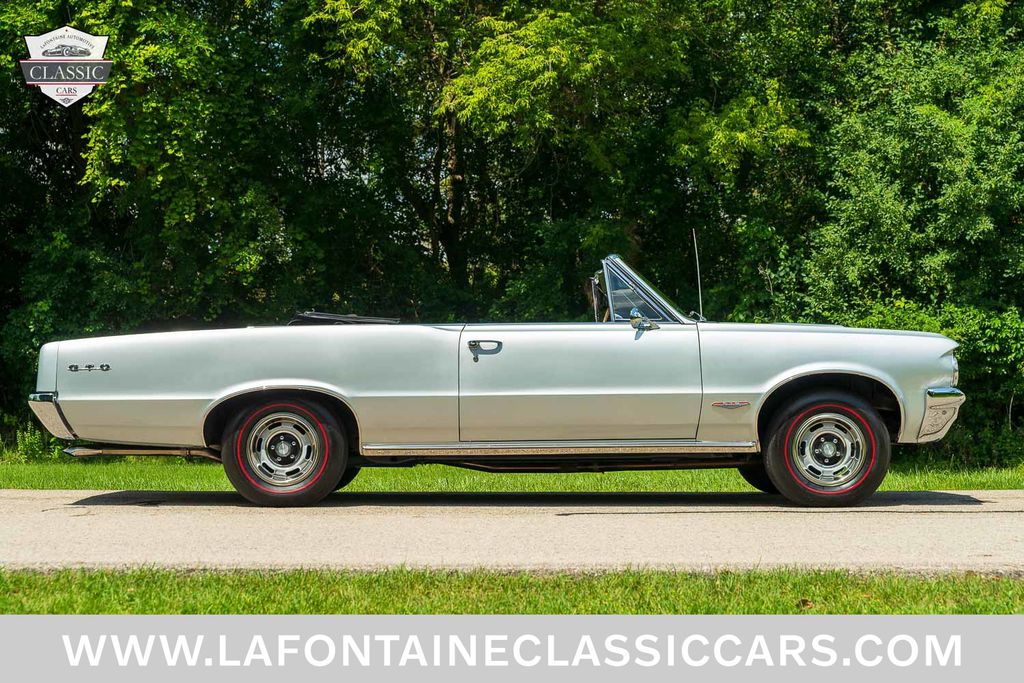 1964 Pontiac GTO 12
