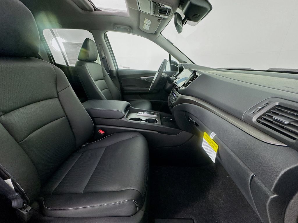 2025 Honda Ridgeline RTL photo