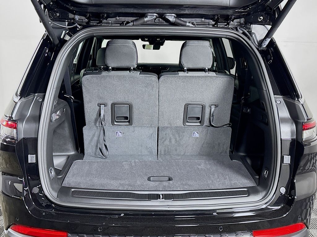Grand Cherokee L Laredo X