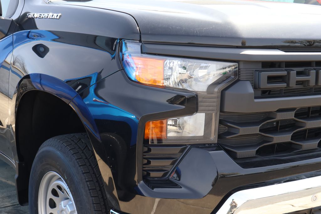 2025 Chevrolet Silverado 1500 WT 4