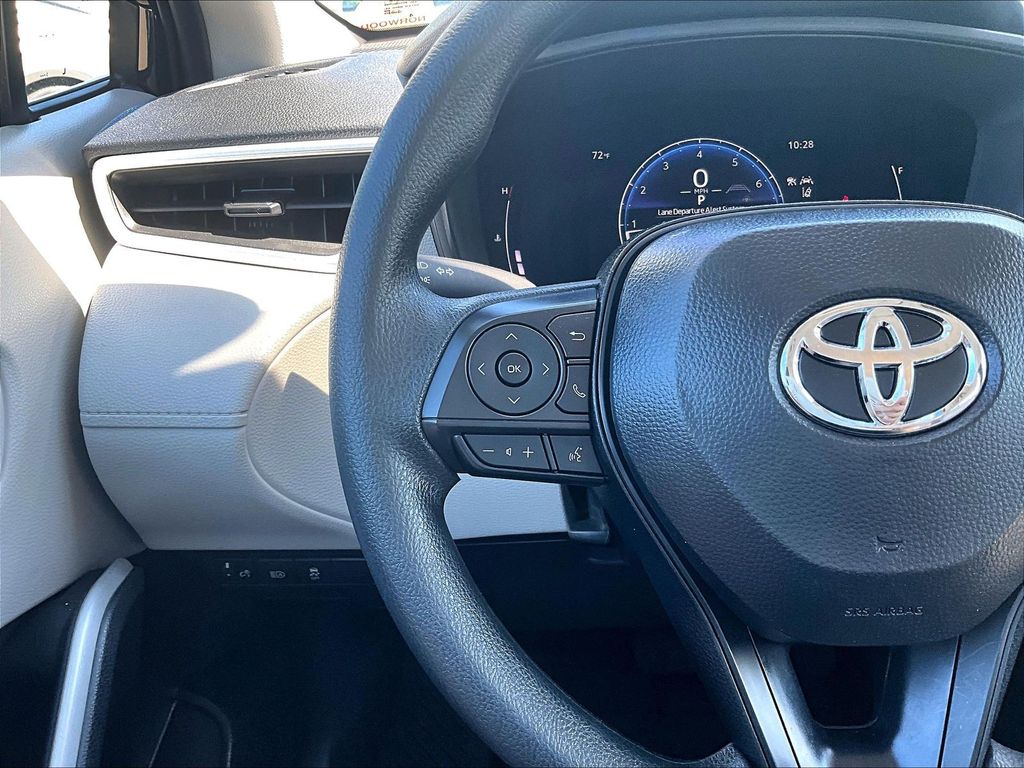 2026 Toyota Corolla Cross — photo 22