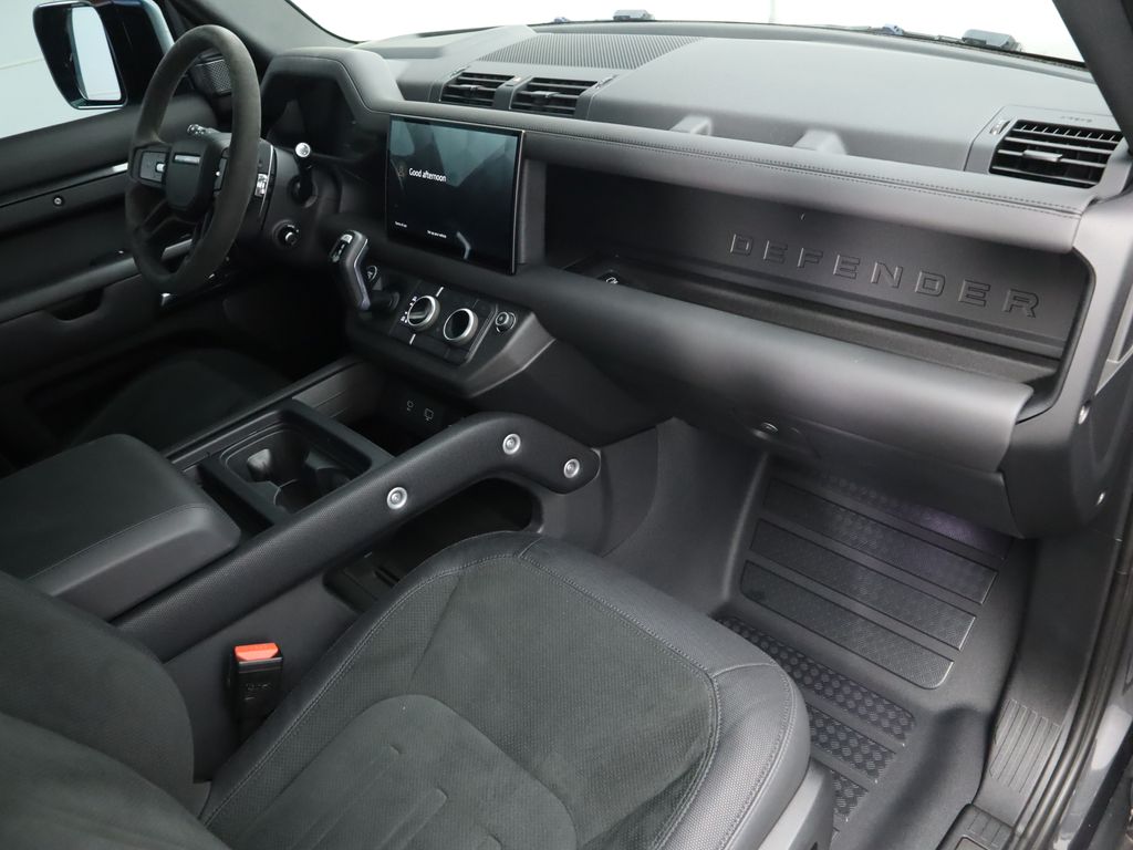 Thumbnail: 2023 Land Rover Defender - 17