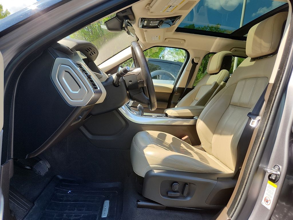 Thumbnail: 2020 Land Rover Range Rover Sport - 13