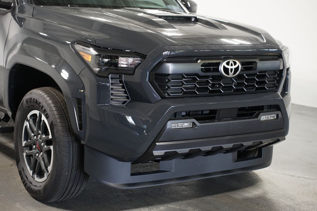 Thumbnail: 2025 Toyota Tacoma - 4