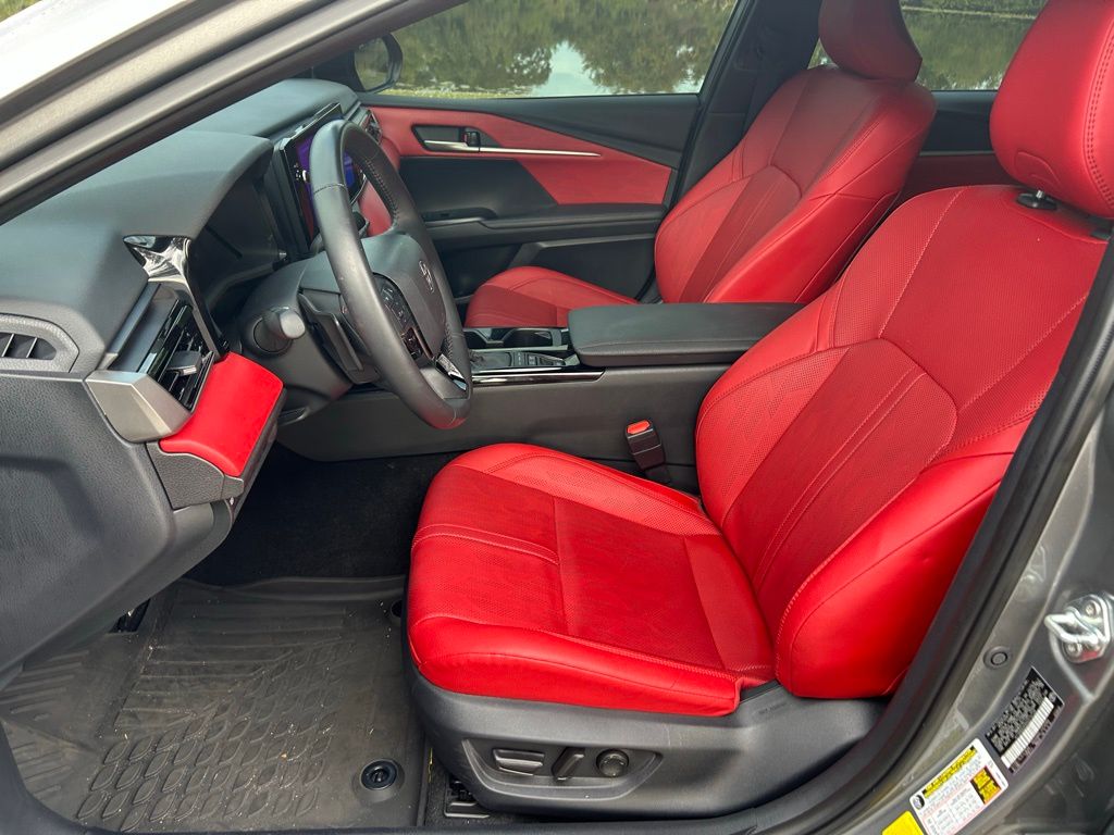 Thumbnail: 2025 Toyota Camry - 14